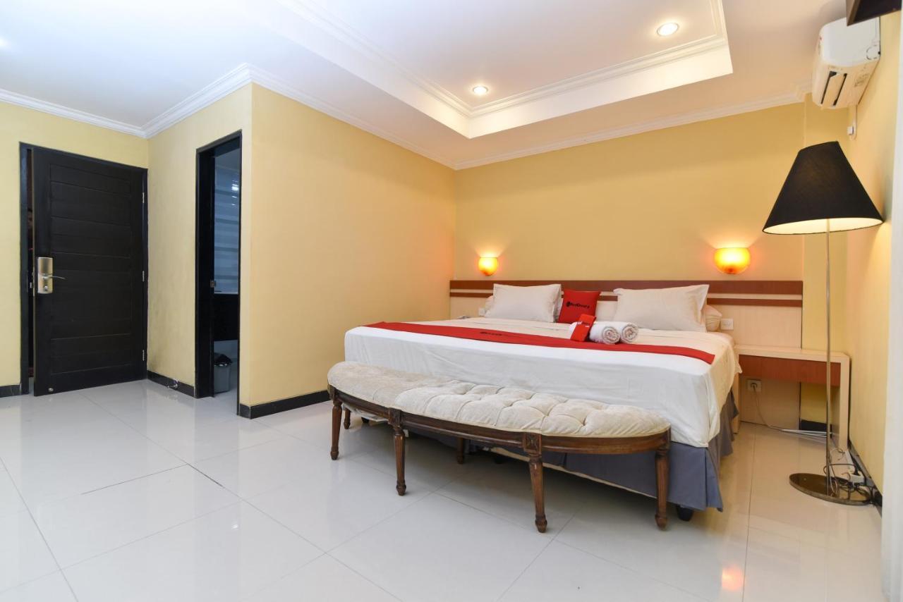 Reddoorz Plus Near Mall Bali Galeria 2 Ντενπασάρ Εξωτερικό φωτογραφία