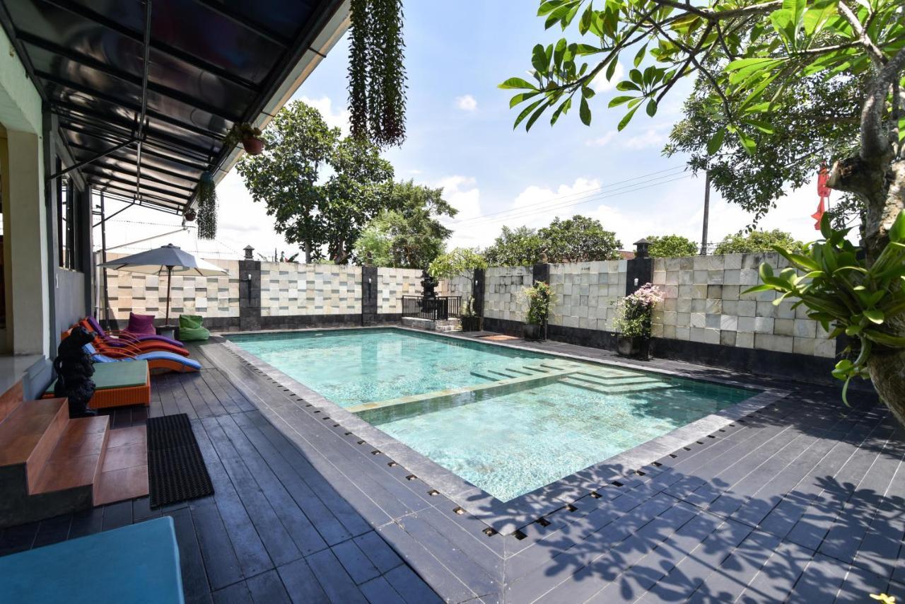 Reddoorz Plus Near Mall Bali Galeria 2 Ντενπασάρ Εξωτερικό φωτογραφία