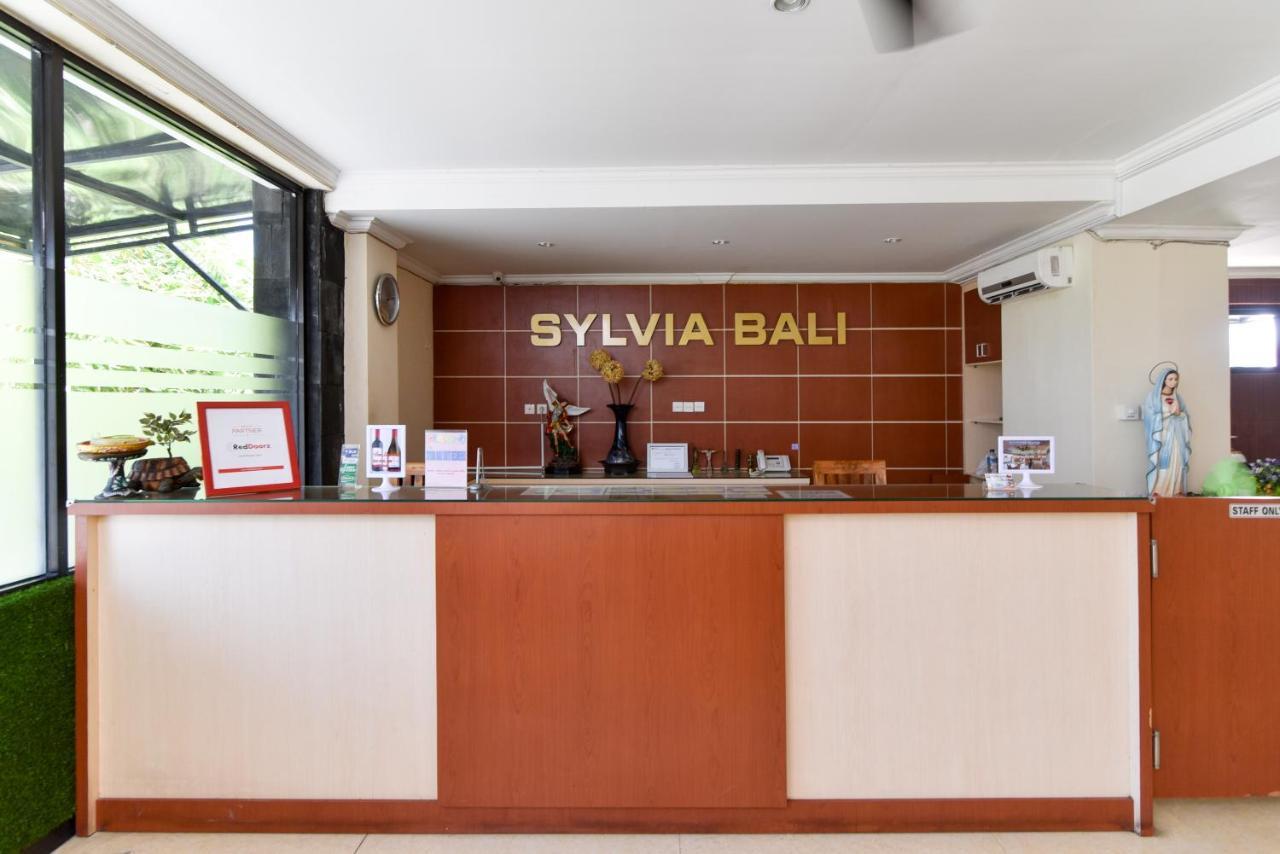 Reddoorz Plus Near Mall Bali Galeria 2 Ντενπασάρ Εξωτερικό φωτογραφία