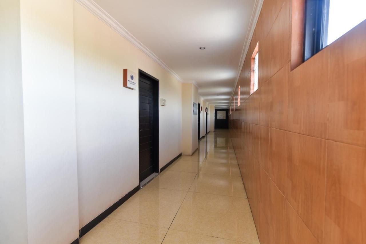 Reddoorz Plus Near Mall Bali Galeria 2 Ντενπασάρ Εξωτερικό φωτογραφία