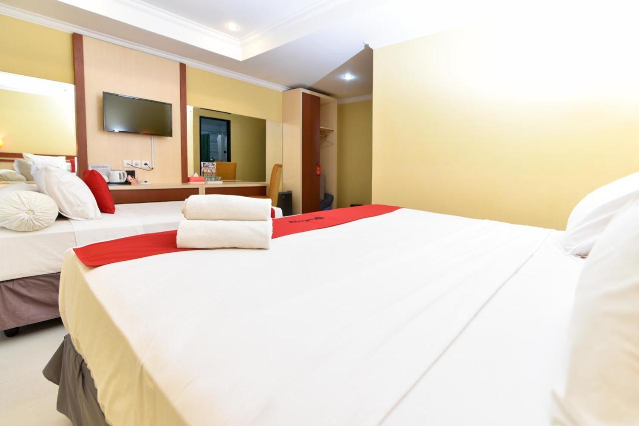 Reddoorz Plus Near Mall Bali Galeria 2 Ντενπασάρ Εξωτερικό φωτογραφία