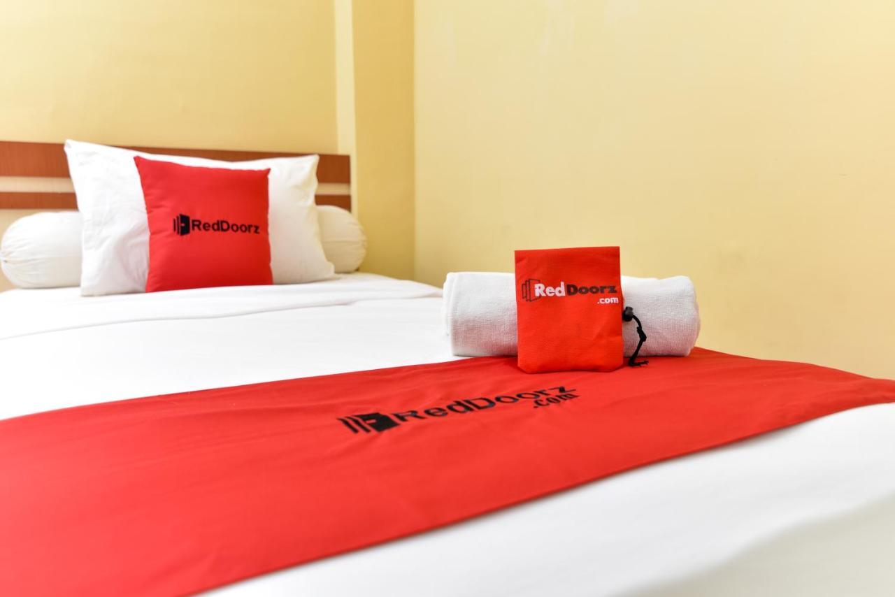 Reddoorz Plus Near Mall Bali Galeria 2 Ντενπασάρ Εξωτερικό φωτογραφία