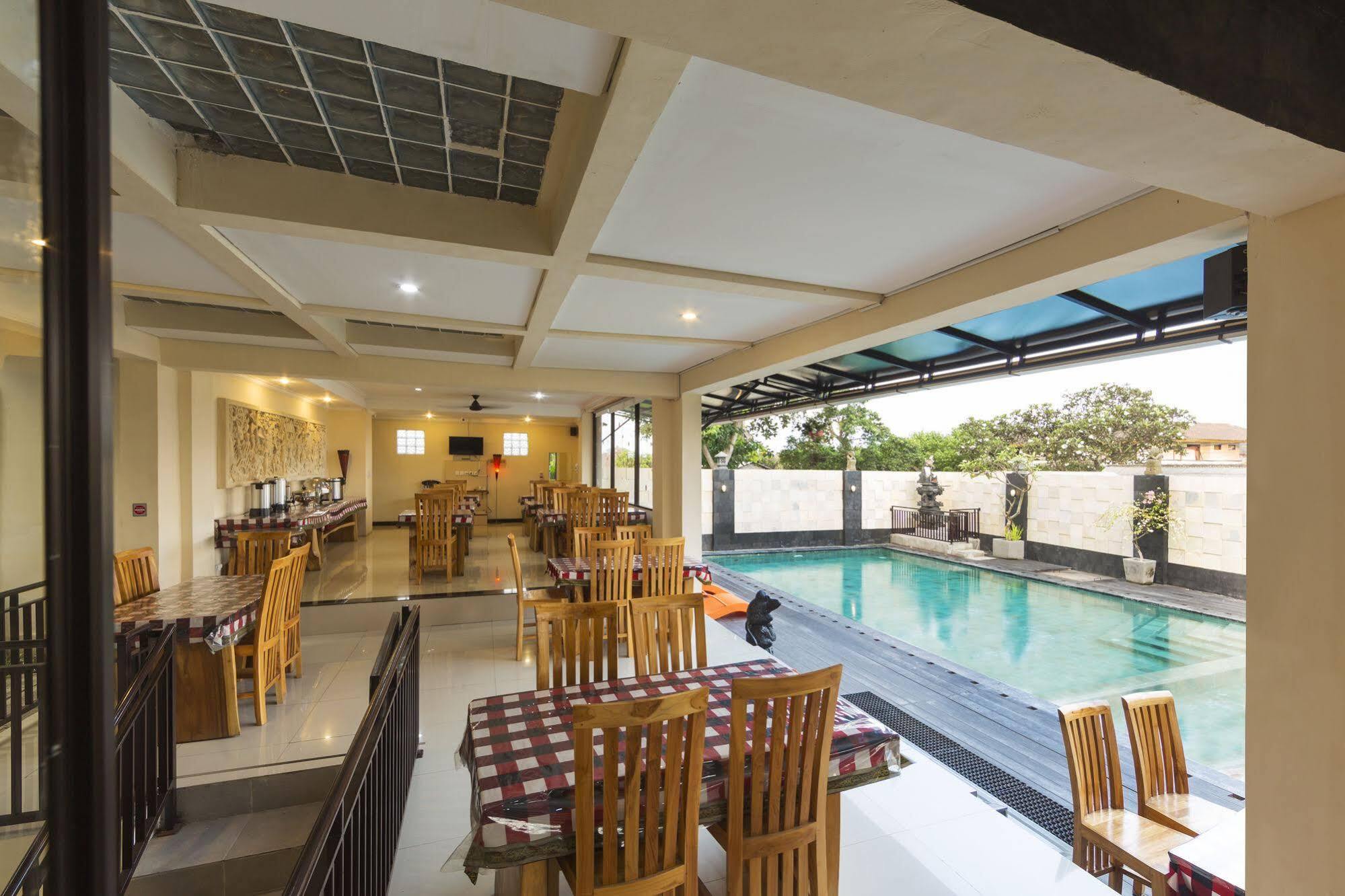 Reddoorz Plus Near Mall Bali Galeria 2 Ντενπασάρ Εξωτερικό φωτογραφία